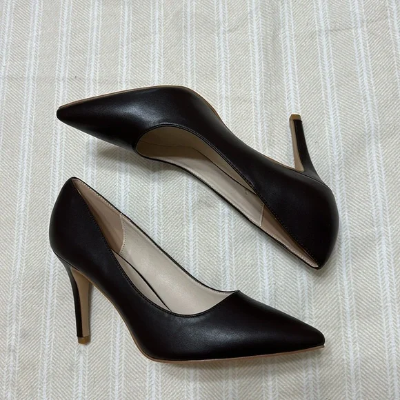 NWOB Halston Gayle Pointed Toe Stiletto Heels, Dark Brown, Size US 7.5 - Picture 5 of 13